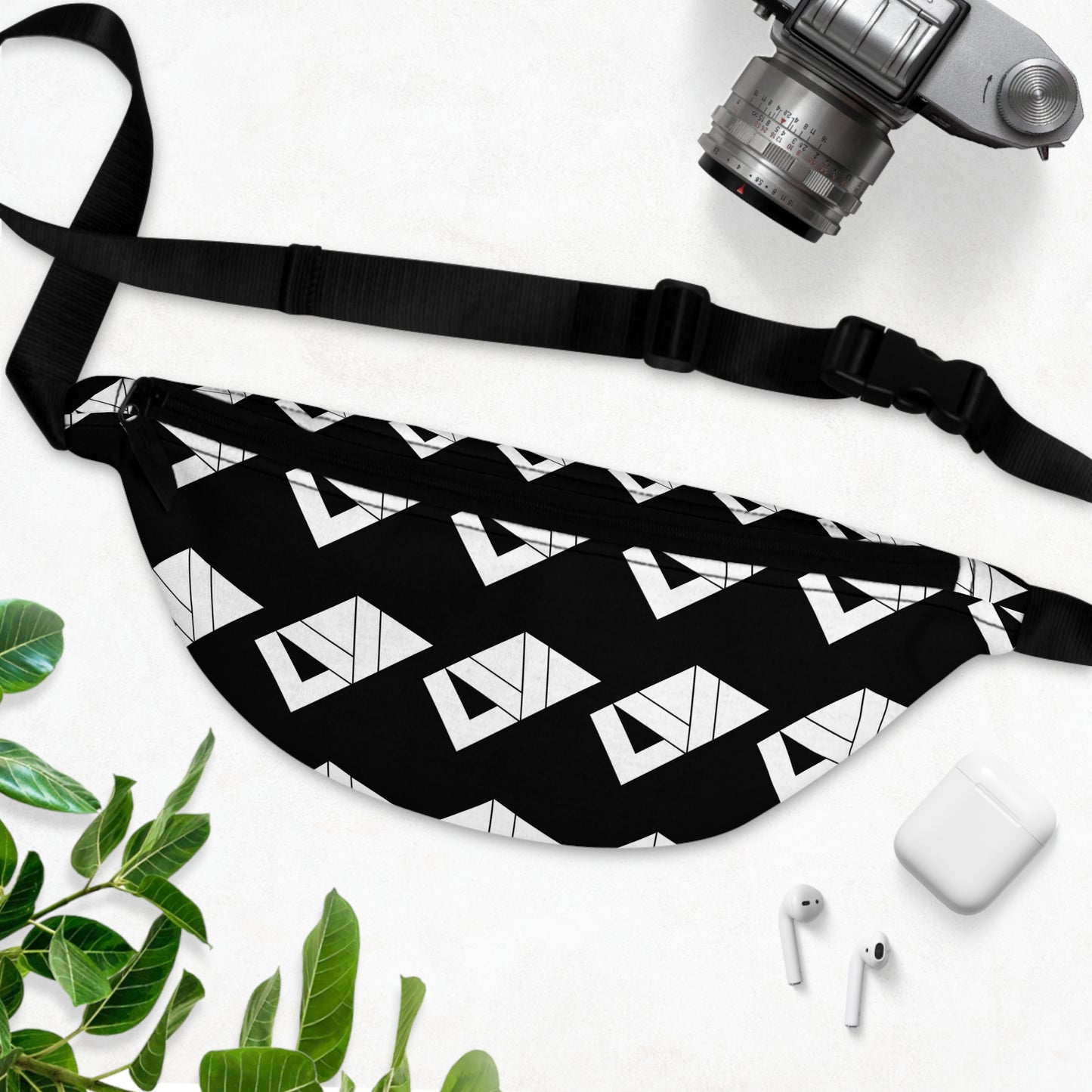 Stylish Lakeview Fanny Pack - Trendy Travel Belt Bag, Outdoor Adventure Gear, Festival Essentials, Vacation Companion